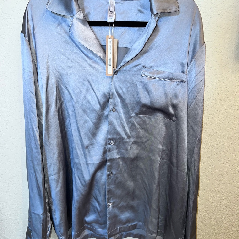 SKIMS Silver Satin Oversized short sleep Pajama set size small